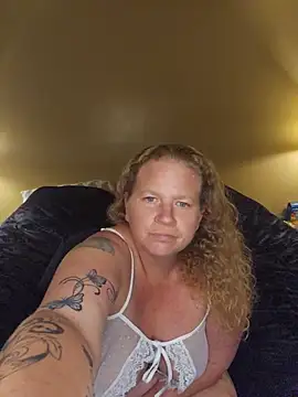 Goldiloxs82 live sex cam