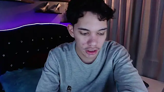 haku_nayro webcam