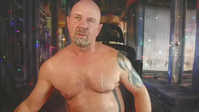 ManlyPrisonGuy