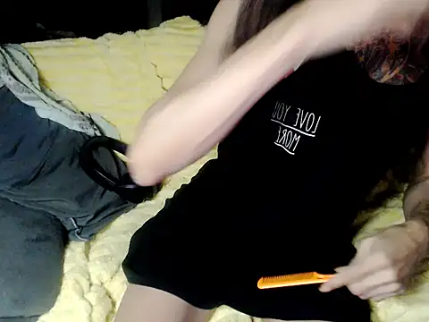 Trish_CurveCock