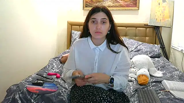 Iren very slim adult cam