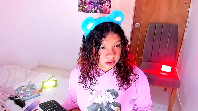 Emily_Coper18