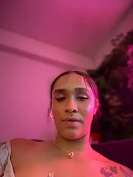 Isabella-Teen