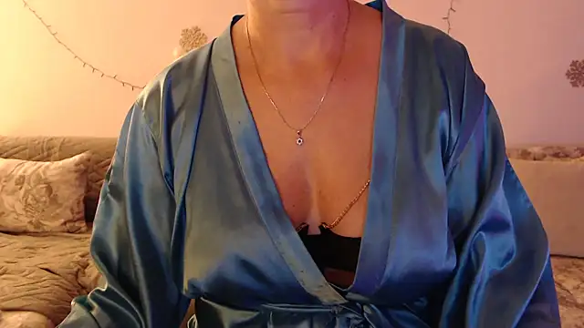 YourfantasyGiuly live cam on StripChat