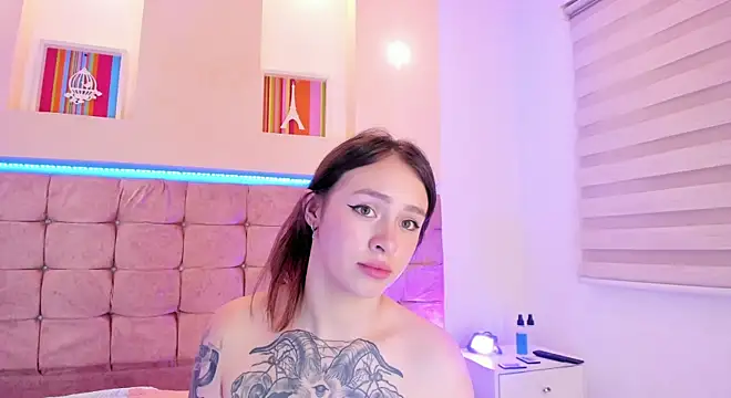 lilith_sabrina_20 live cam on StripChat