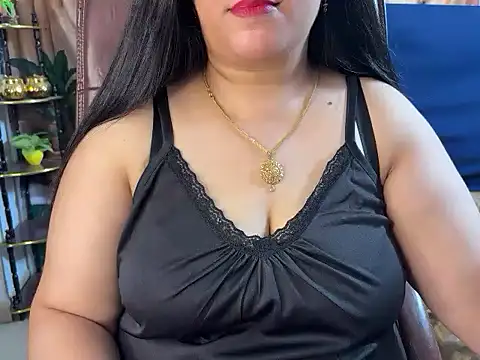 Curvy_Vincy4
