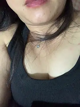 dgggg12345 live cam on StripChat