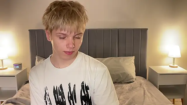 metarion (M twink) - show cock