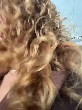 Chloe_Leaozinho webcam