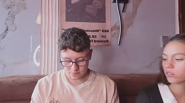 Manson_and_Zoe webcam