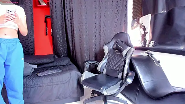 AngeelBlosoom_ webcam