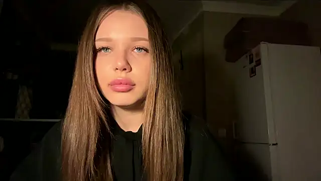 cozymoonx live cam on StripChat