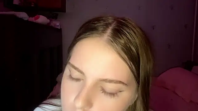 BerneiceSanner live cam on StripChat