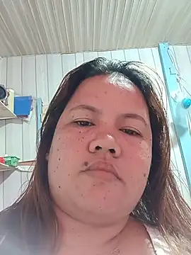 Chubbygirl28 live cam on StripChat