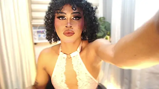 winnie_harllow (T young) - KNEEL ON ME AND LET ME FEED YOU!!!!CUM