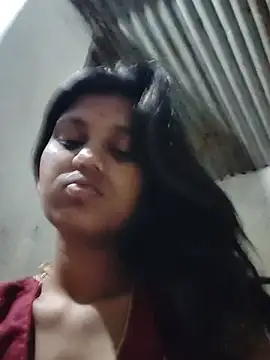 Hott_Surabhi