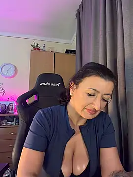 Hotangel75