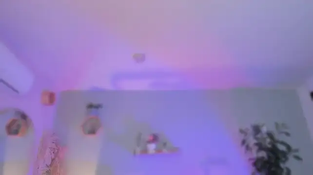 YariRose webcam
