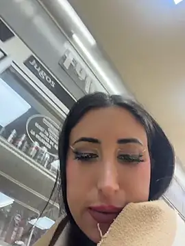MiaFoxie_