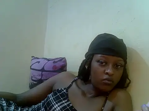 ebony_petite9