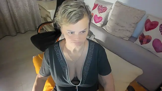 MildMature webcam