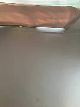 Hardwarelane67 live cam preview