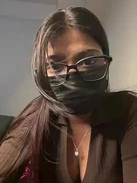 laila200 live cam on StripChat