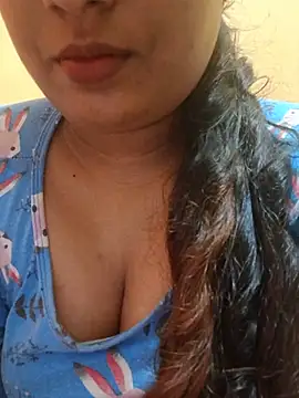 bhuvana_kannada live cam on StripChat