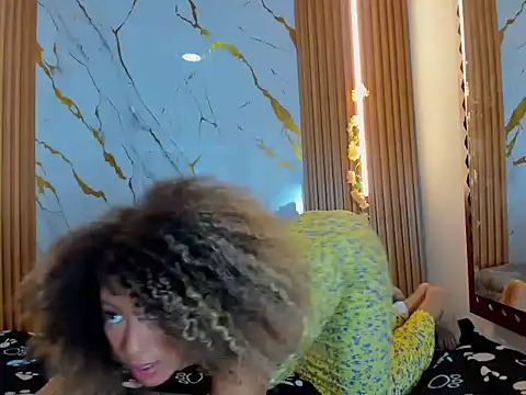 naia_heart live sex cam