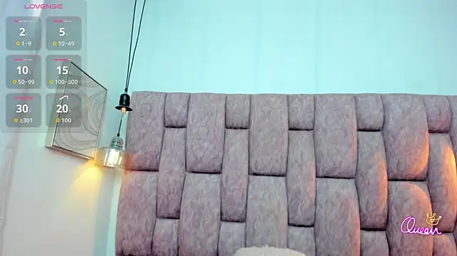miss-emma- (F young) - finger in my pussy