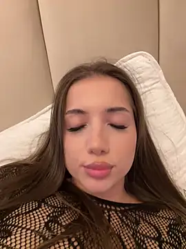 WilddAngel live sex cam