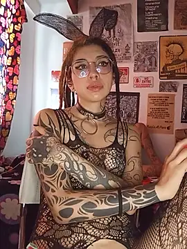 kaoz_69 (Ask my age) - plug anal and spank ass
