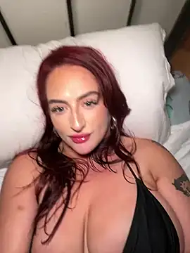 TaliaMommyMelons live sex cam