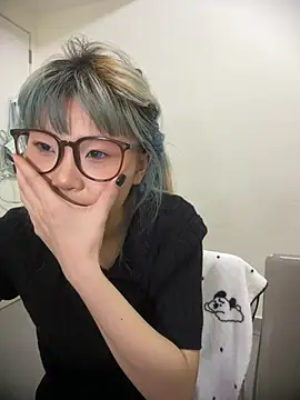 Rocket-Girl live cam on StripChat