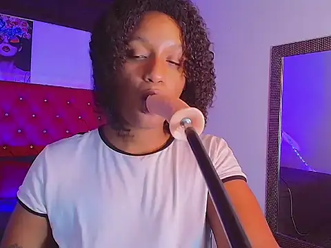 millysweetass live sex cam