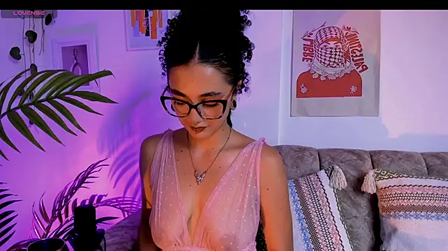 CurlyMeryJane