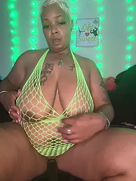 BIGCUMSHOW35
