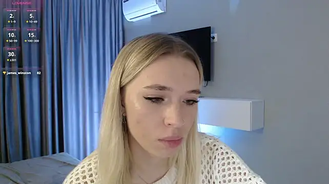 Emily_Hartt