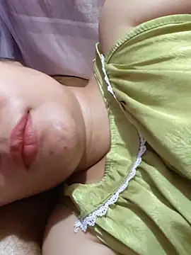 Wantcumwithyou live cam on StripChat