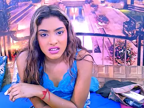 IndianPretty14u2Luv live cam on StripChat