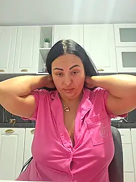 RoxanaCumforyou live cam on StripChat