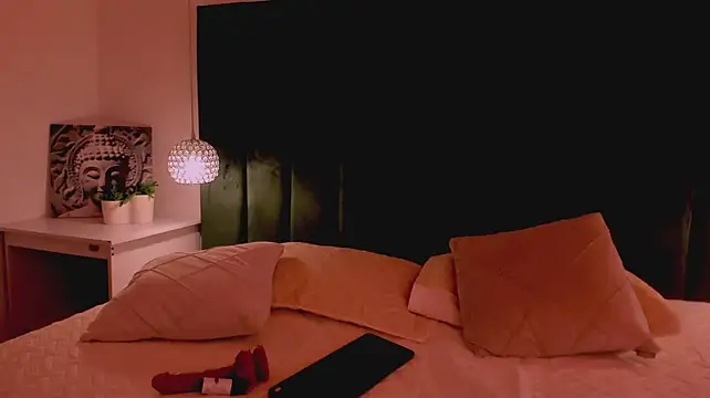 Raven_Luxx webcam stripchat model stream image