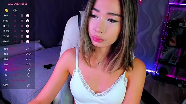 sensualily live cam on StripChat