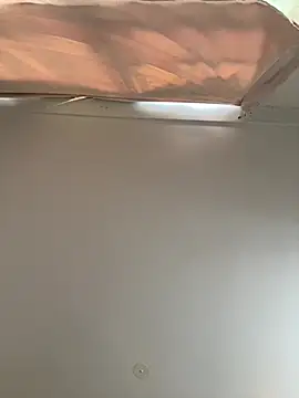 Hardwarelane67 live cam preview