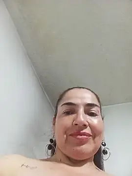 MaryRoze_ live cam on StripChat