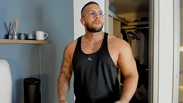frank_myles live cam on StripChat