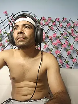 Fredgonzalez live cam on StripChat