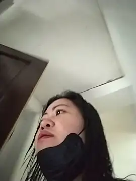 TeaseNPlease_13 live cam preview
