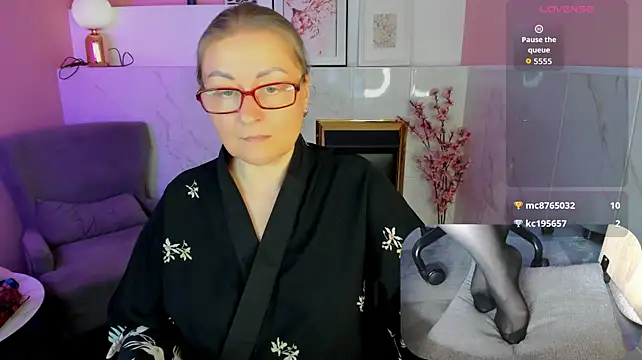 Alexandra_Kind live cam preview