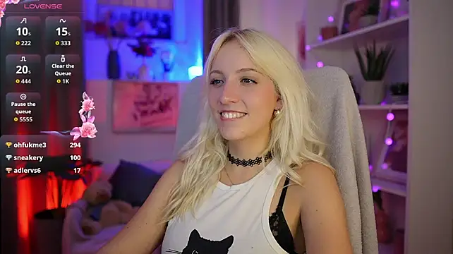Lucy_Cutie_